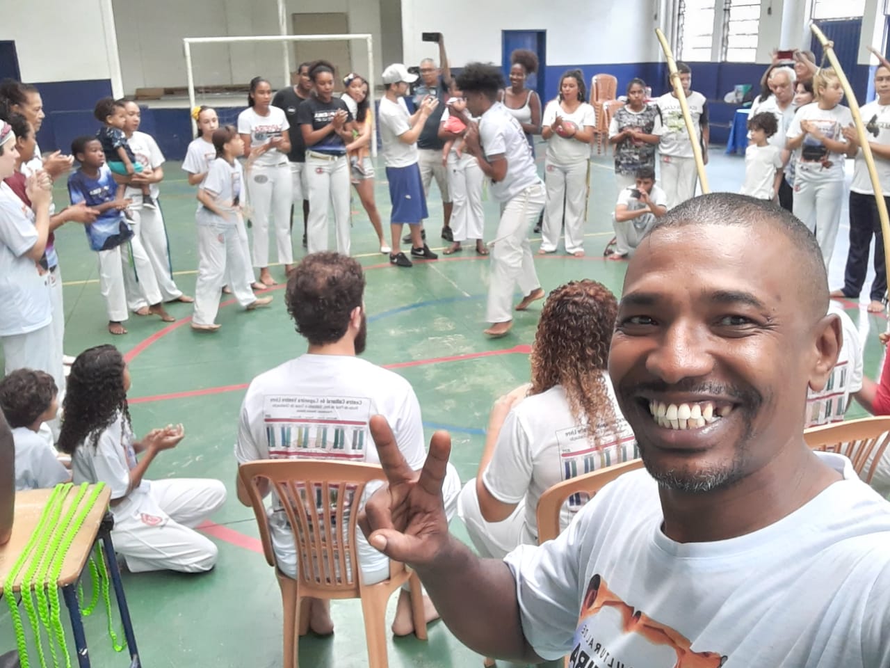 Professor busca parcerias para construir biblioteca comunitária no Morro da Providência