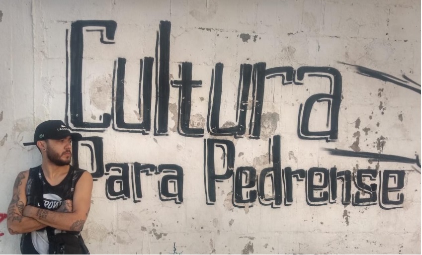 O grito de Marielle ecoou, chegou na favela Para Pedro e despertou a poesia na vida do artista Victor Tavares