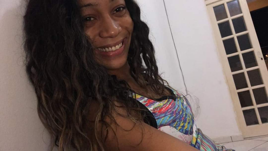 Mulher é baleada nas costas durante um tiroteio na Vila Kennedy