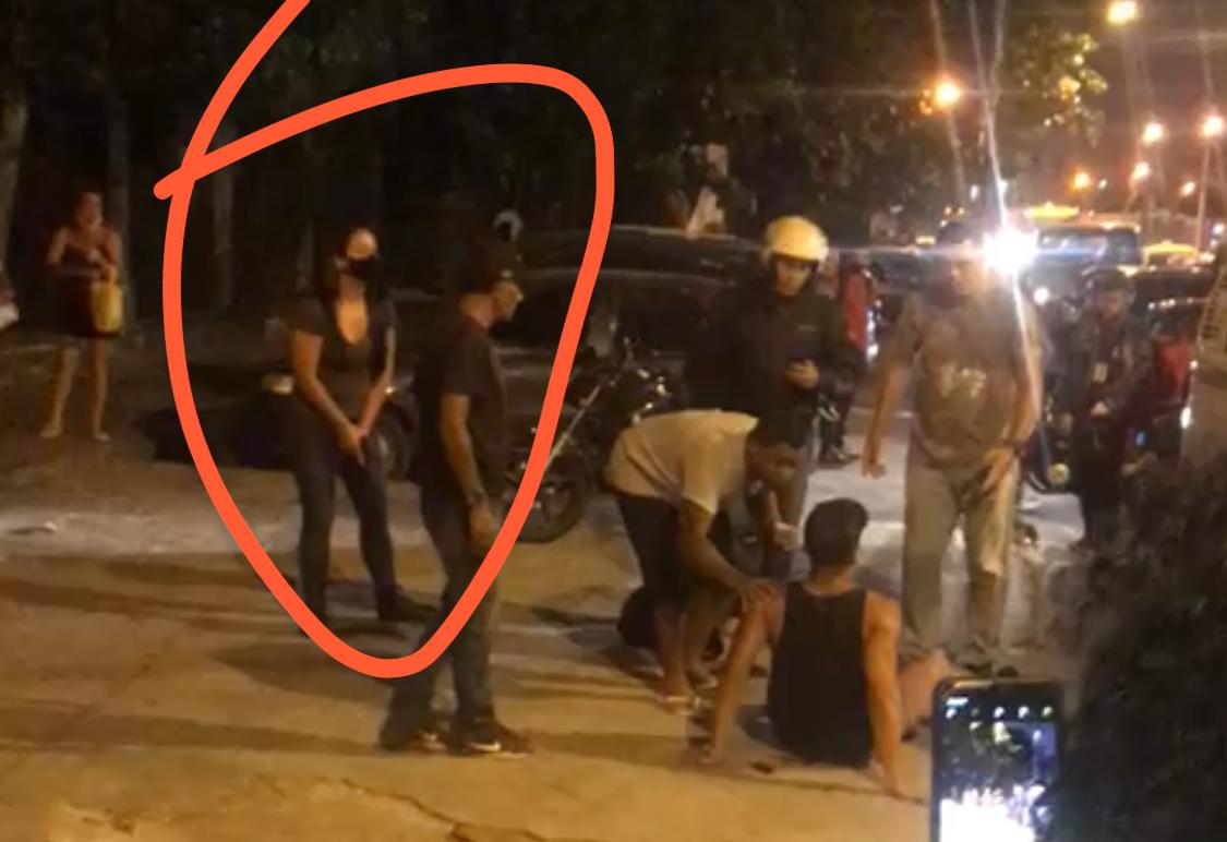 Policial atira em motorista da van durante uma discussão no Complexo do Alemão / Vídeo