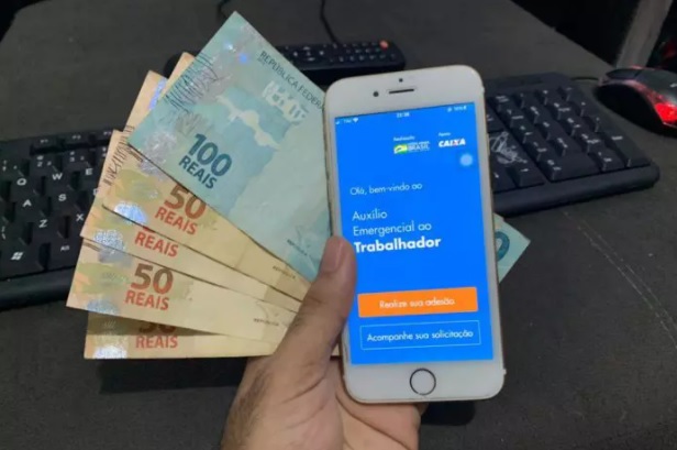 Auxílio Emergencial: só 56% dos aprovados devem receber todas as 4 parcelas de R$ 300