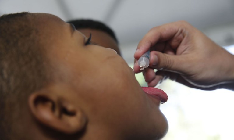 Mobilização da prefeitura para vacinação contra paralisia infantil é neste sábado (07)