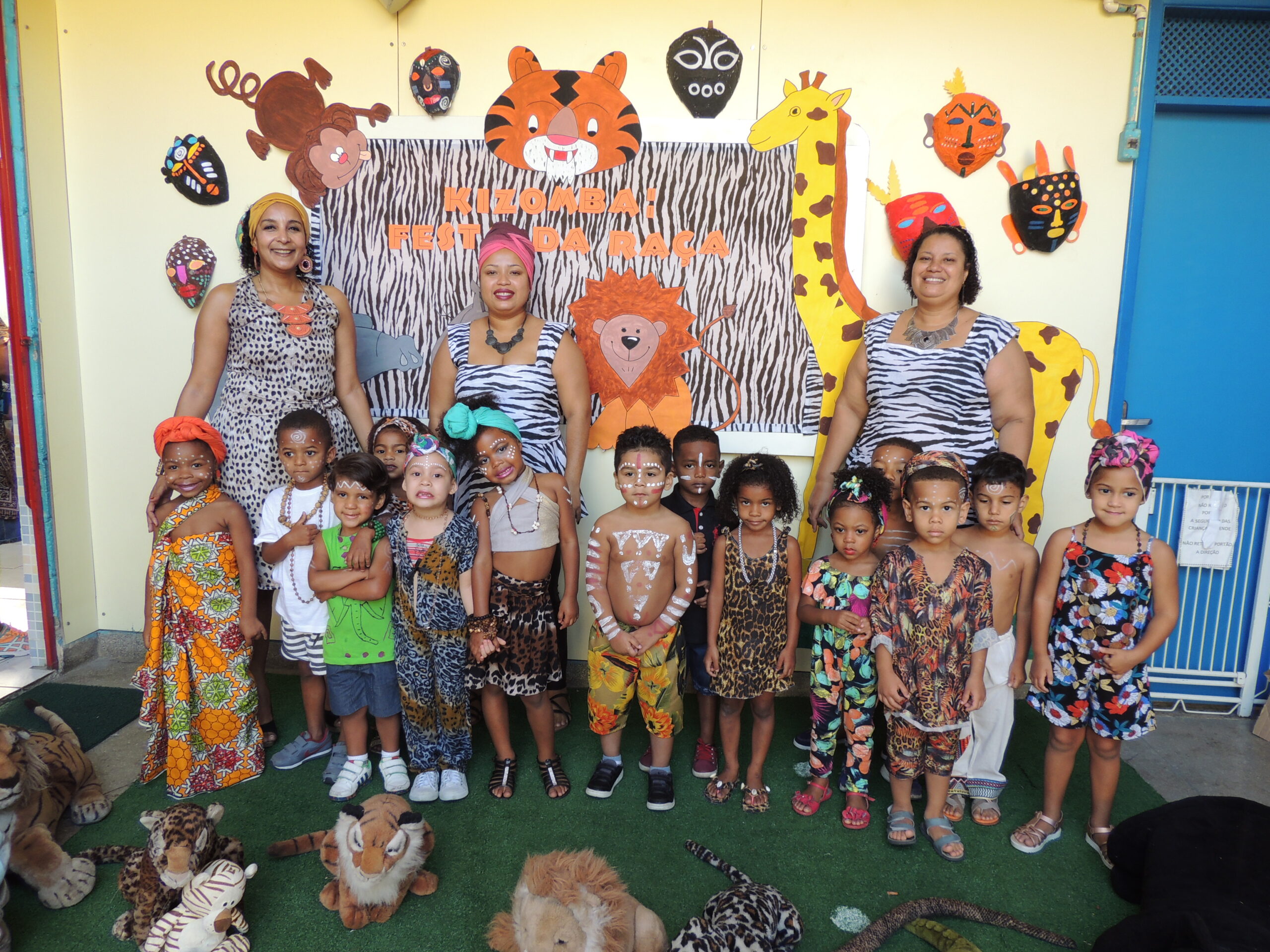 Creche na Cidade de Deus realiza projetos pautados na cultura afrobrasileira