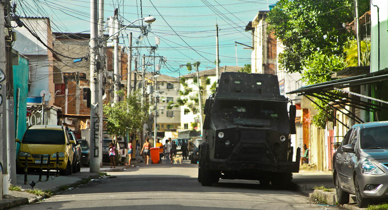 Autoridades discutem sobre suspensão de operações policiais em favelas do Rio