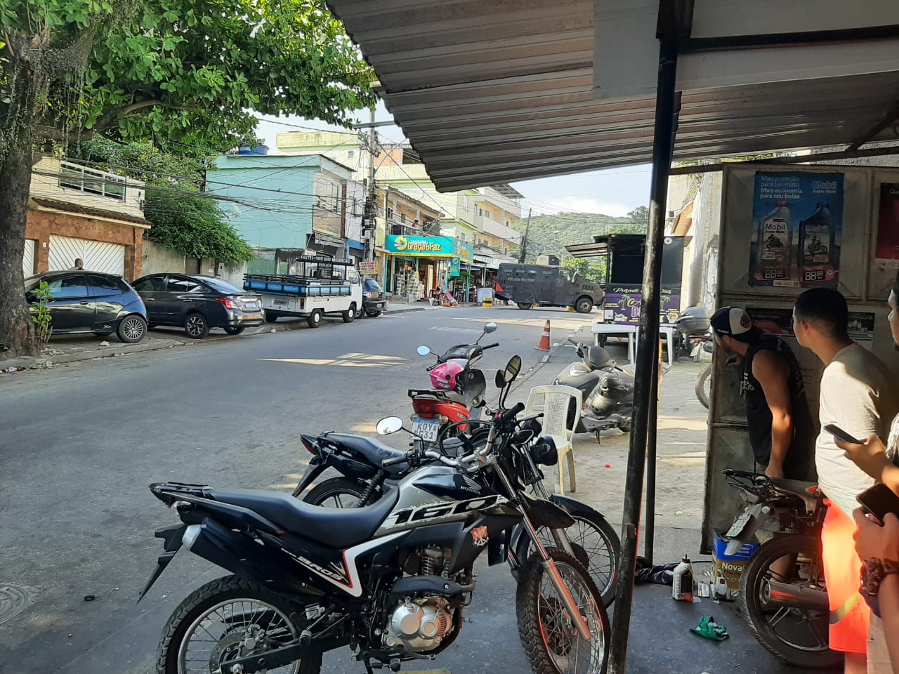 Ação policial no Complexo do Alemão soma 9h de tiroteios