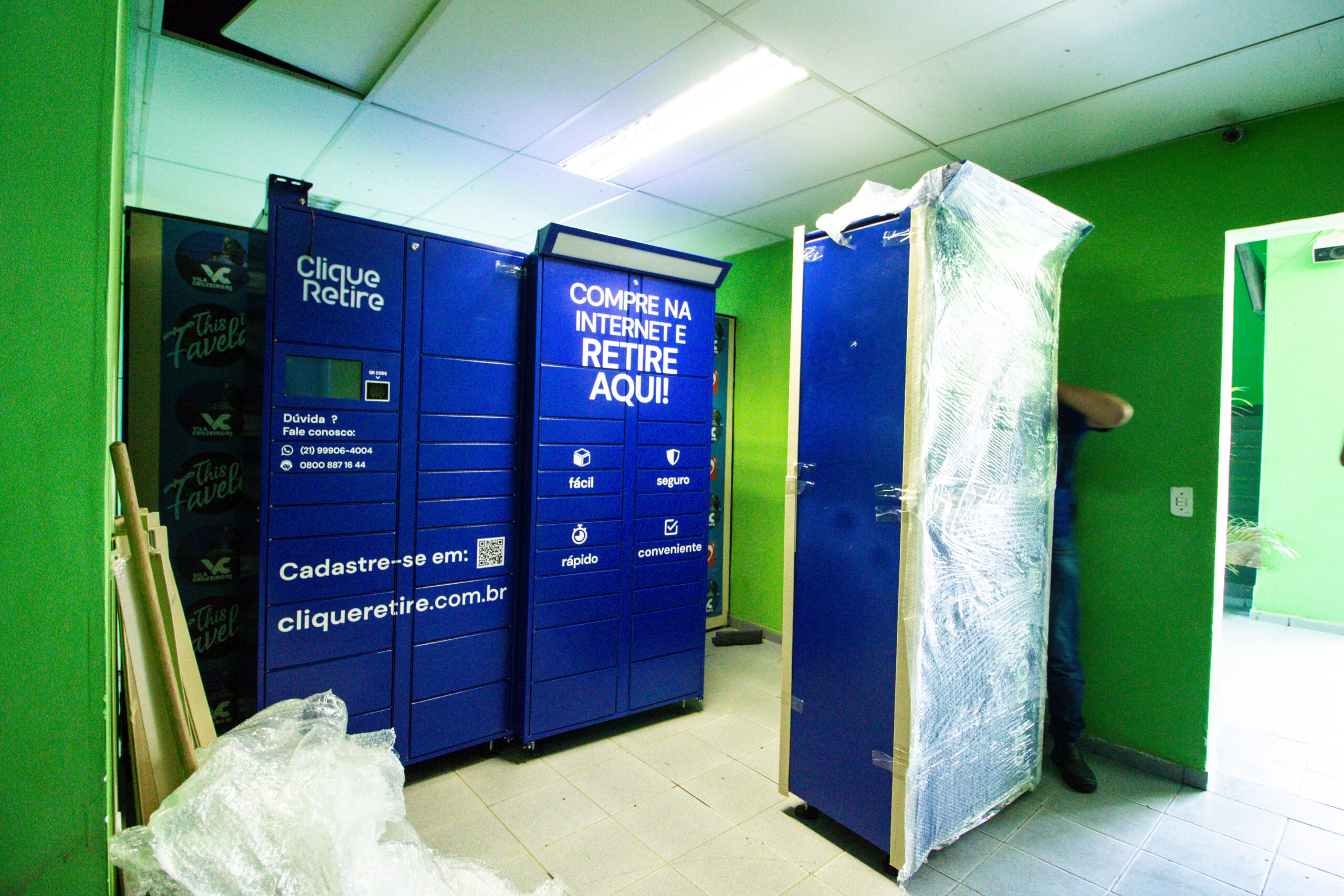 Vila Cruzeiro se tornou a primeira favela do Rio a ter e-boxes de entregas