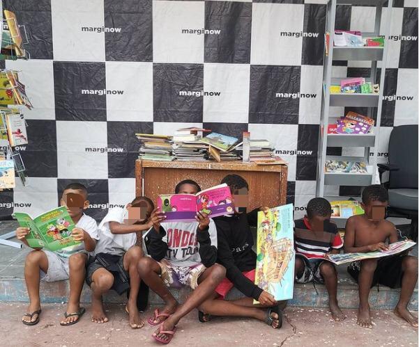 Biblioteca Marginow deu espaço aos livros e a cultura, em local que por anos foi marcado por armas
