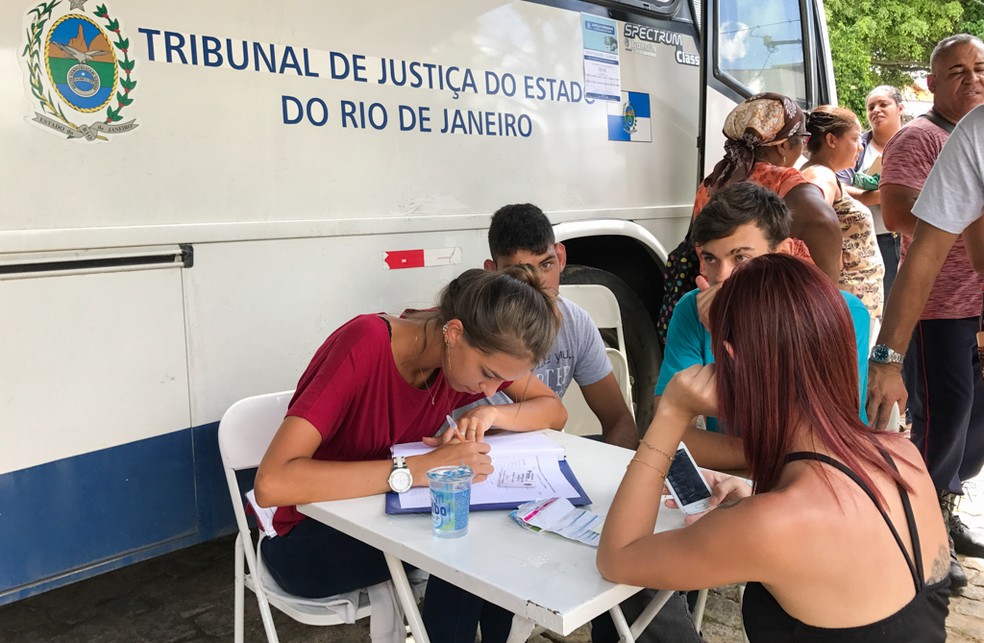 Confira o calendário do ônibus da Justiça itinerante para favela do Batan