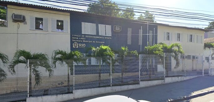 Em noite de prejuízos, creche no Alemão sofre com invasão e furtos