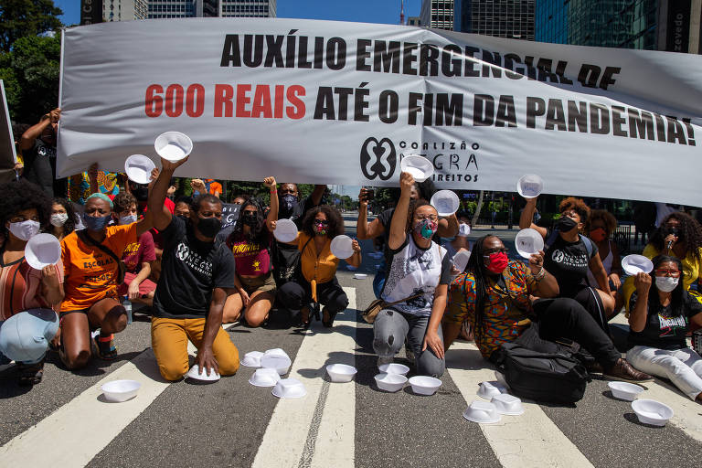 Pandemia precisa ser enfrentada também no campo da política