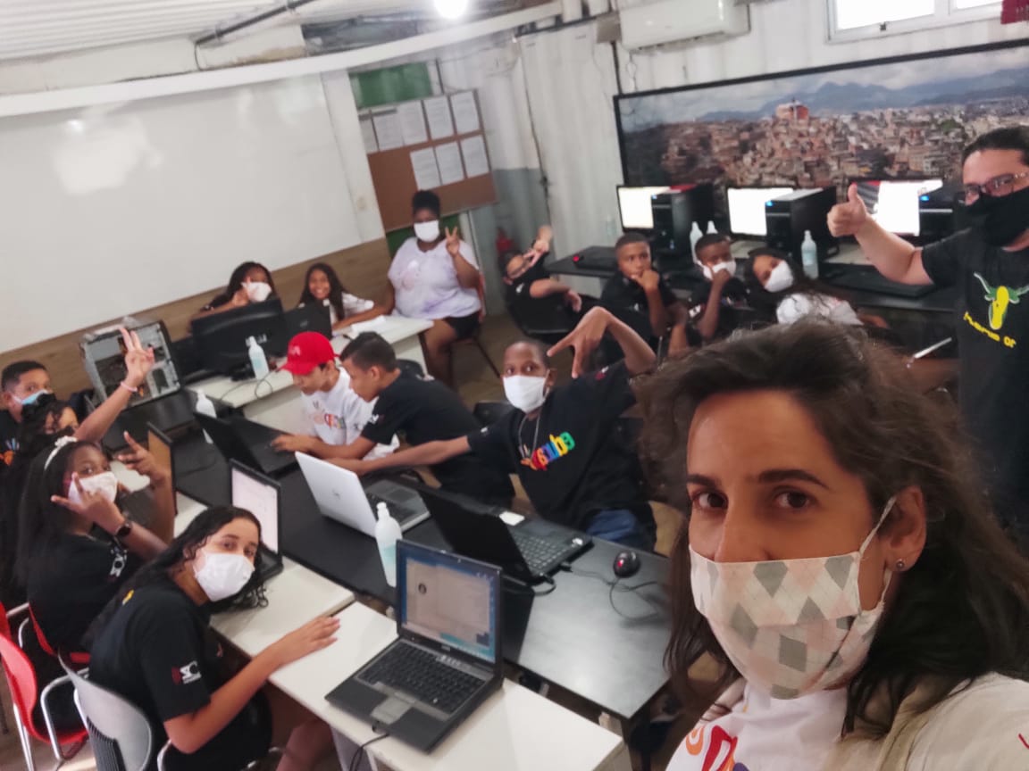 Na EDUCAP, curso de Introdução à Tecnologia prepara jovens para o mercado de trabalho