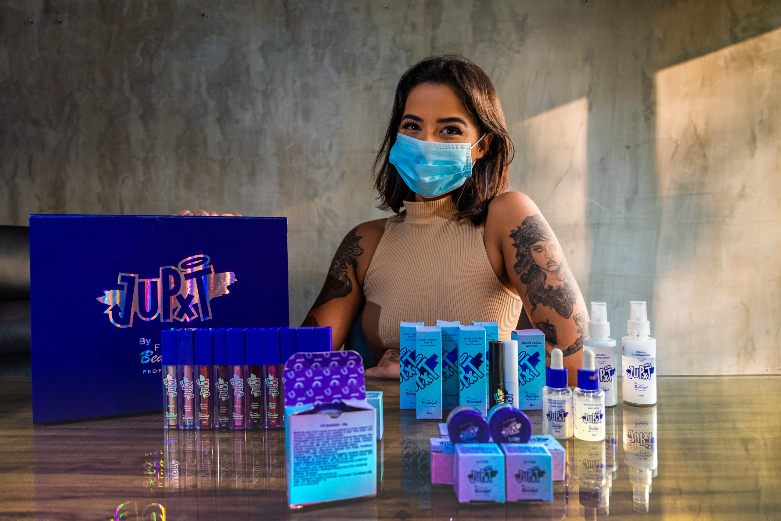 Cria da Parada de Lucas, influenciadora digital Júlia Peixoto investe na autoestima do público baixa renda