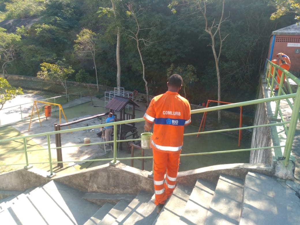 Após denúncias de abandono, parque da Vila Olímpica do Vidigal recebe revitalização