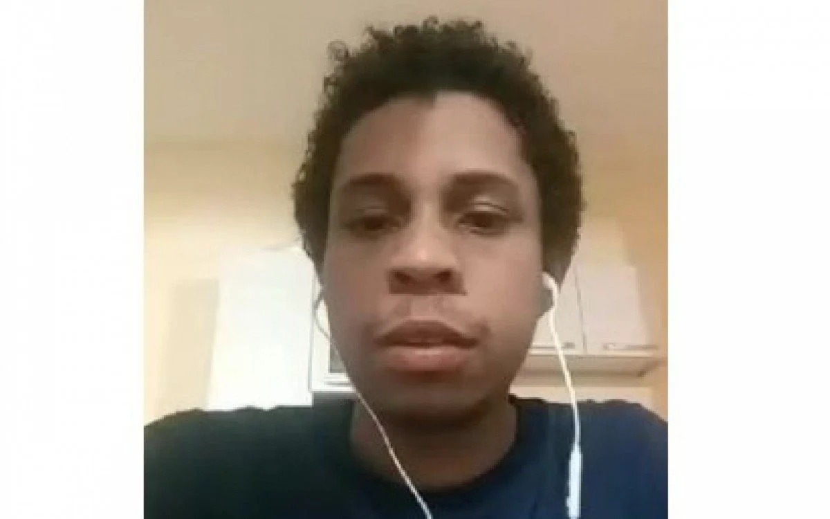 Ativista negro é acusado de roubo por gerente da loja Leader